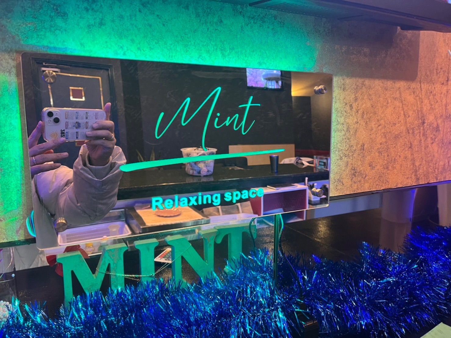 カスタマイズ 文字入れ LED ミラー 発光 ライト 壁掛け 12色変化 屋内