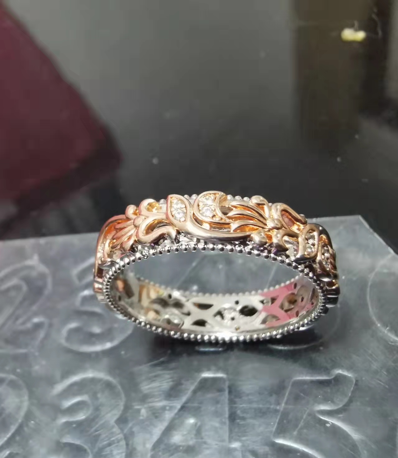 Jeulia Two Tone Floral and Leaf Carved Unique Sterling